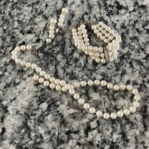 Elegant Pearl Necklace set